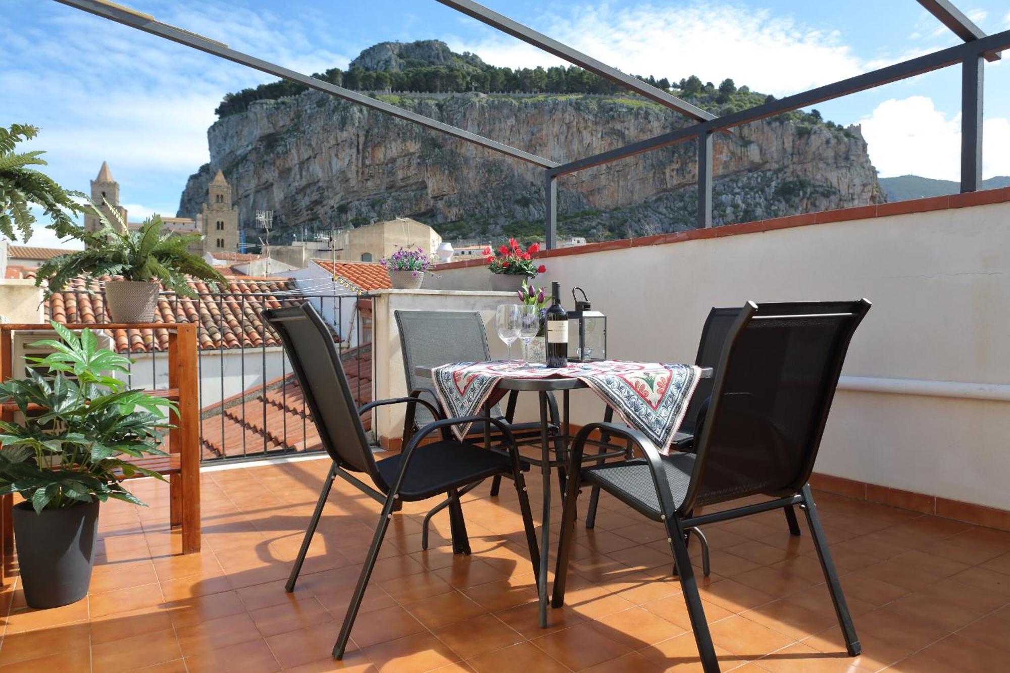 Terrazza Del Cortile - By Vacation Service Cefalú Exterior foto